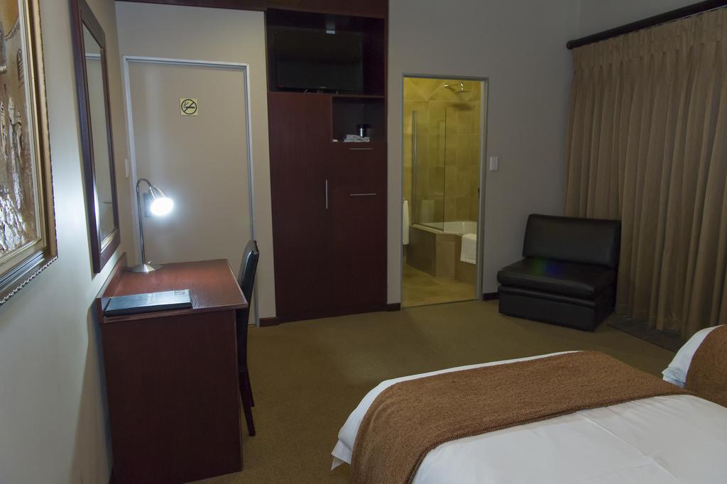 Bayswater Lodge Bloemfontein Exterior foto